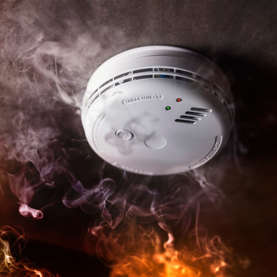 Sistema de Detección y alarmas contra Incendio